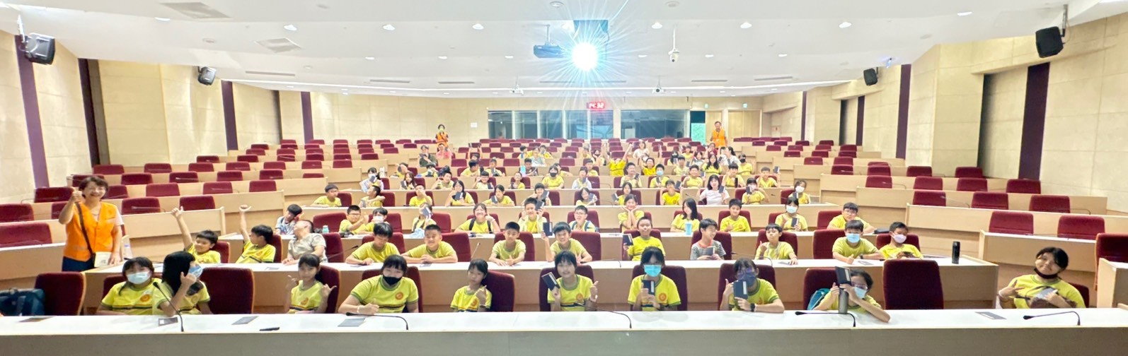 連結到114六年級校外教學-中教大、國資圖